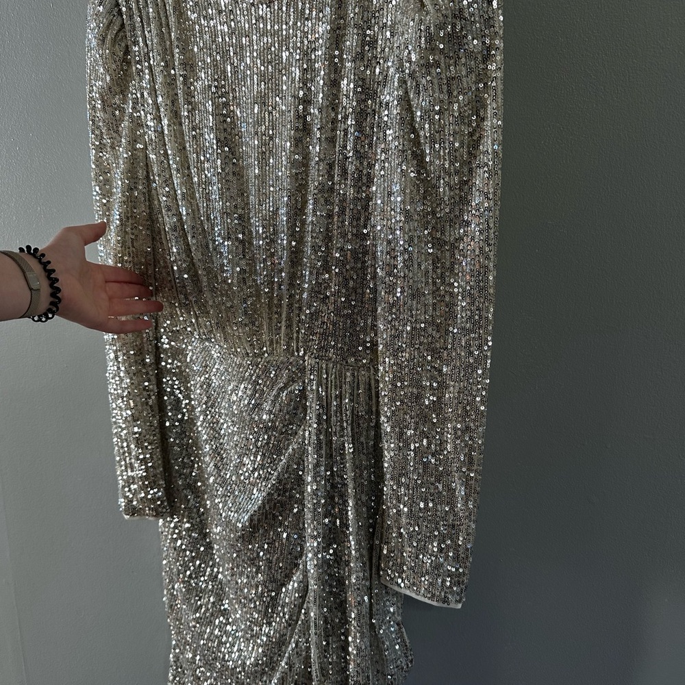 Eliza J Silver Sequin Dress - Picture 3 of 5